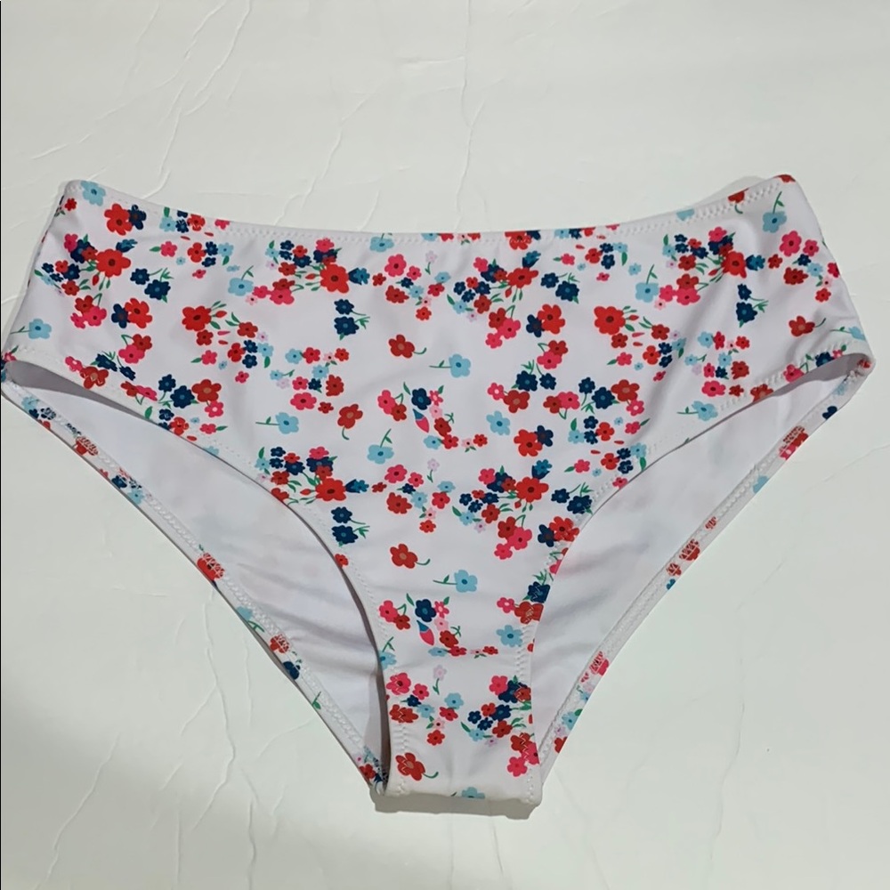 NEW Beachsissi swim bottoms
